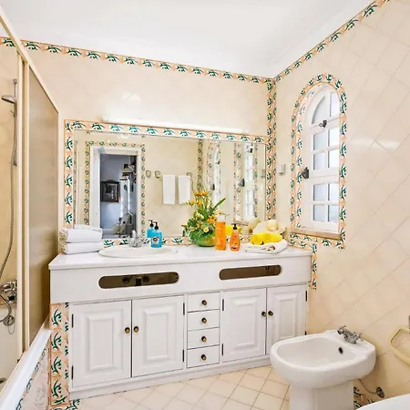 Villa Aldeia Cristina By